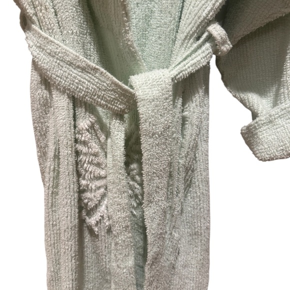 STAN HERMAN Vintage Chenille Snowflake Robe - Picture 6 of 9